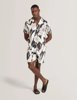 Relaxed Botanical Print Pull-On Shorts